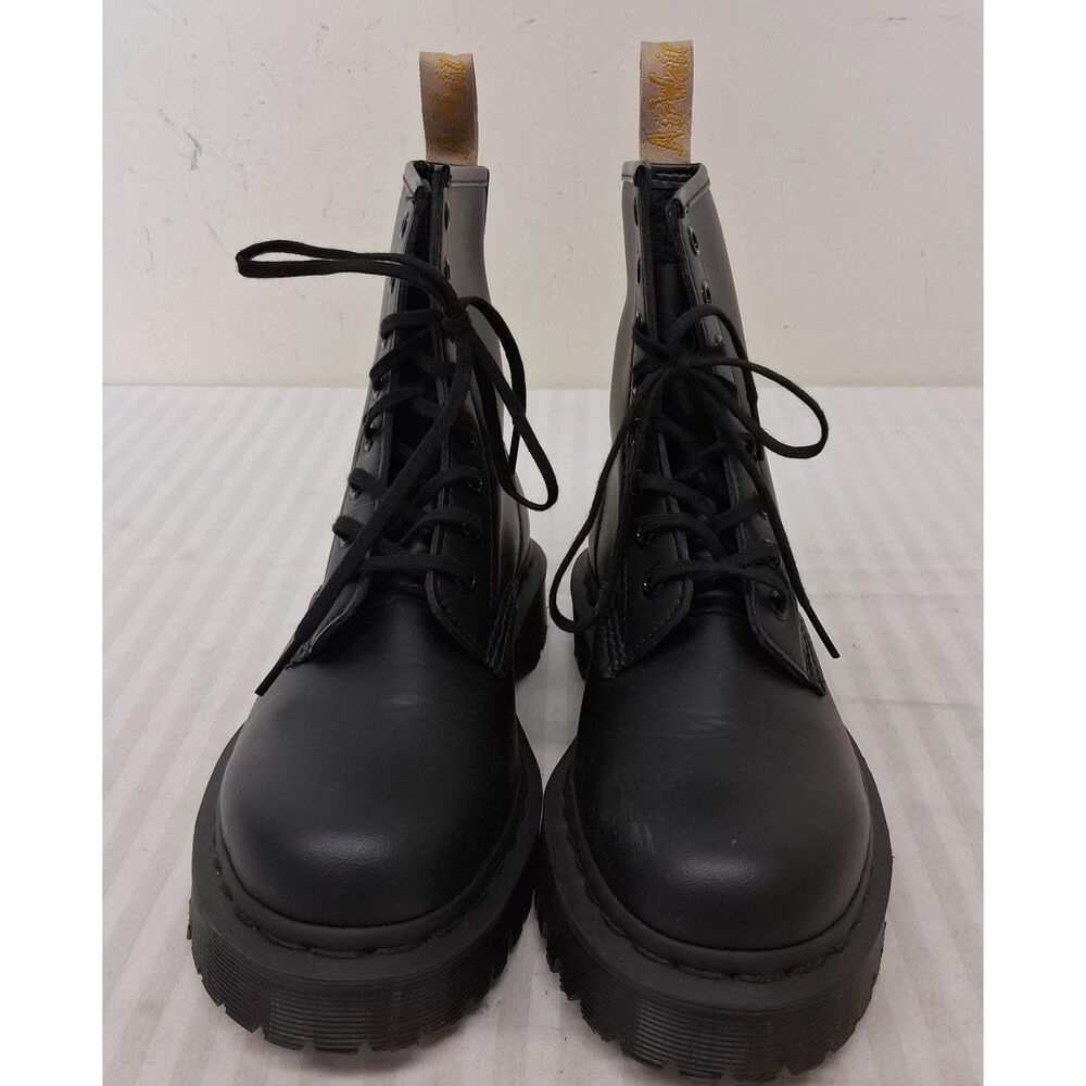 Dr. Martens Women’s 27032 Vegan Bex Mono Lace up boots size 6 ladies